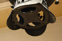 松竹梅の透かし絵で縁起良い吊り灯籠　DC8597