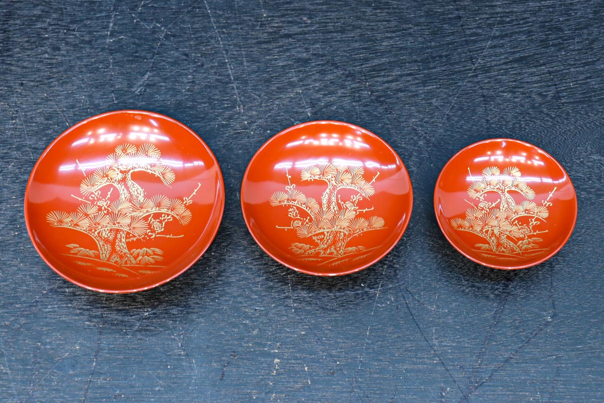 朱漆に黄金色が映える洗練されたお屠蘇セット　DC8600