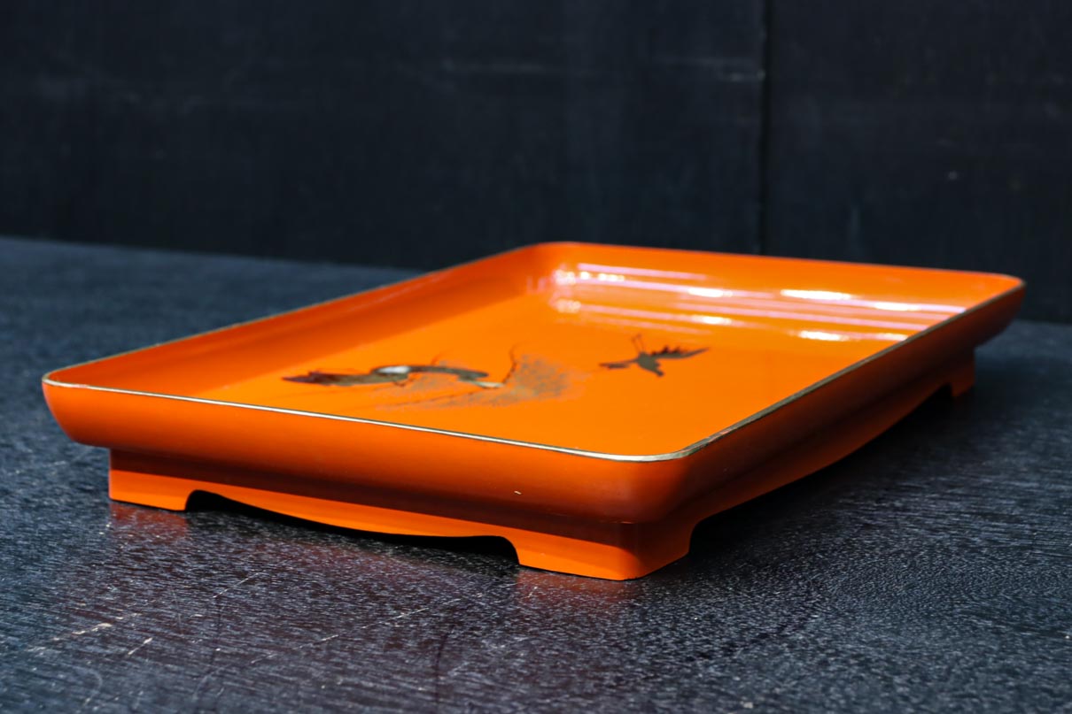 朱漆に黄金色の鶴松を添えた上品なお屠蘇セット DC8601 – 古福庵