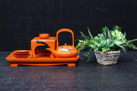 朱漆に黄金色の鶴松を添えた上品なお屠蘇セット　DC8601