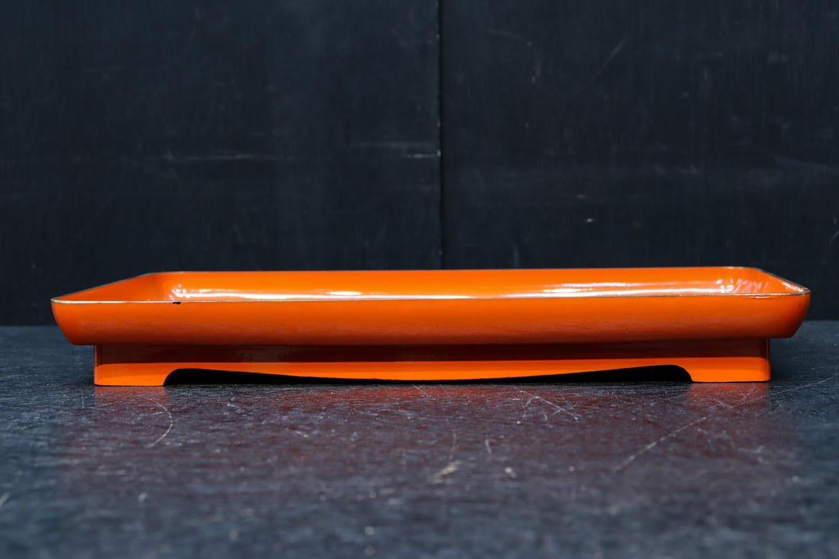 朱漆に黄金色の鶴松を添えた上品なお屠蘇セット　DC8601