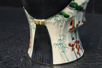 ふくよかなお顔立ちの縁起の良いお多福の置物(木箱付き)　DC8602