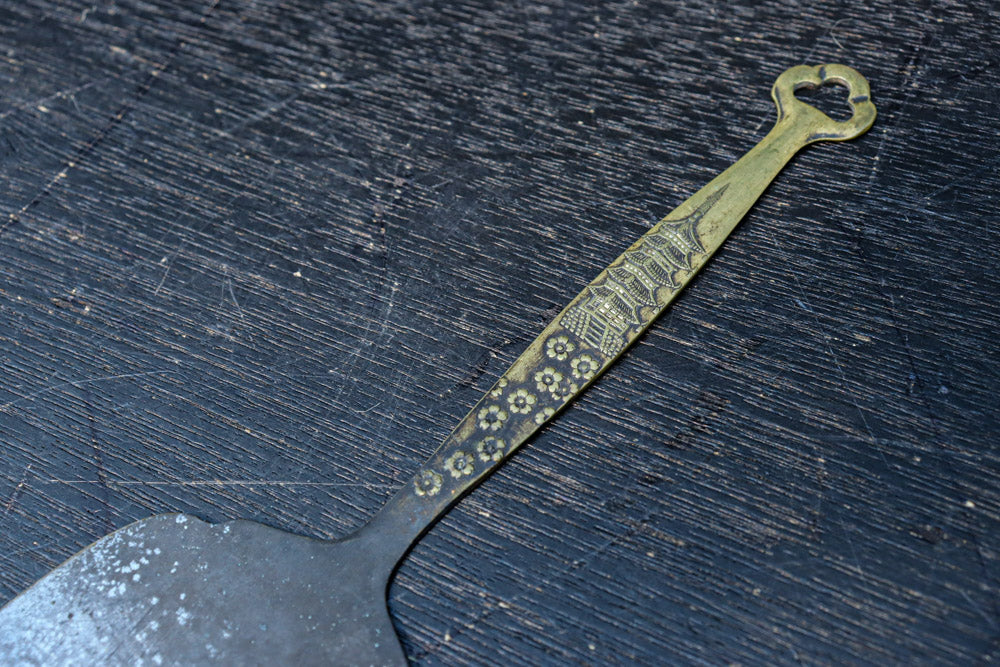 Antique tool (Hainarashi) DC8608