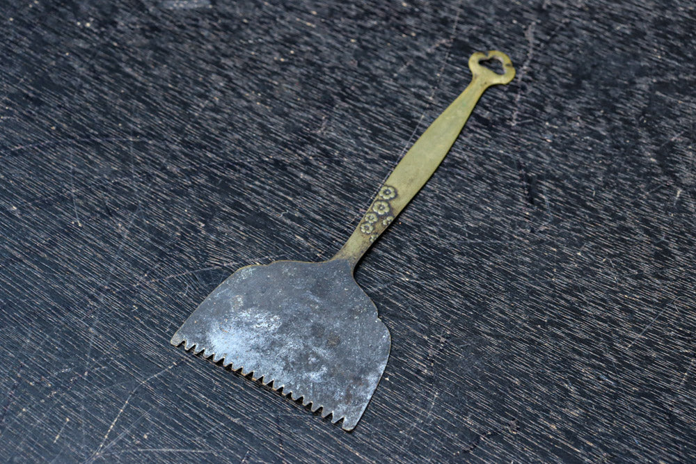 Antique tool (Hainarashi) DC8608