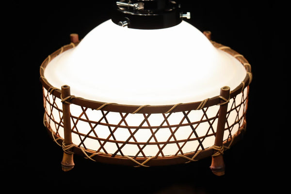 籠目編みの竹製フレームで和の風情ある電笠　DC8611