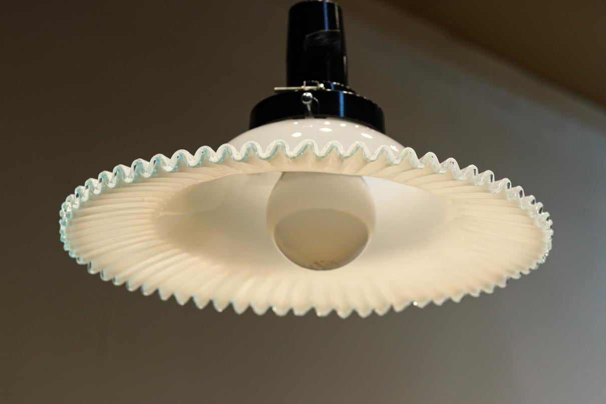 水色の縁周りが可愛らしい細やかなフリルの電笠　DC8613