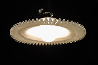 細やかに波打つ透明のフリル縁がレトロ感漂う電笠　DC8614