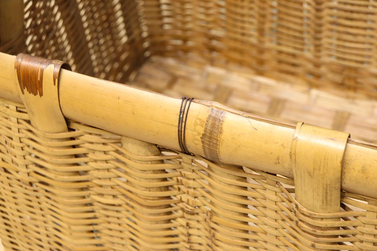 使い馴染んだ味わいある竹製角カゴ DC8628 – 古福庵 [ KOFUKUAN