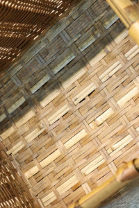 使い馴染んだ味わいある竹製角カゴ　DC8628