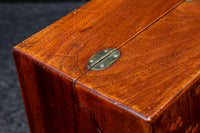 可愛らしい絵柄が上品な鏡台を兼ねた化粧箱　DC8630