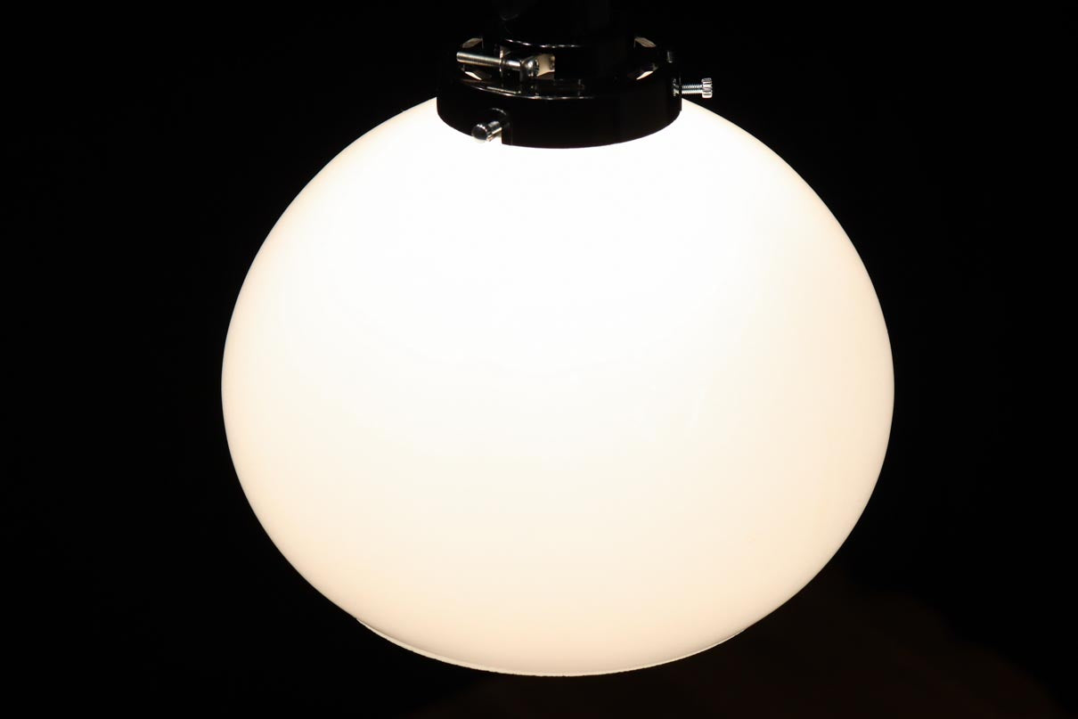 丸いお椀型の上品な電笠　DC8634