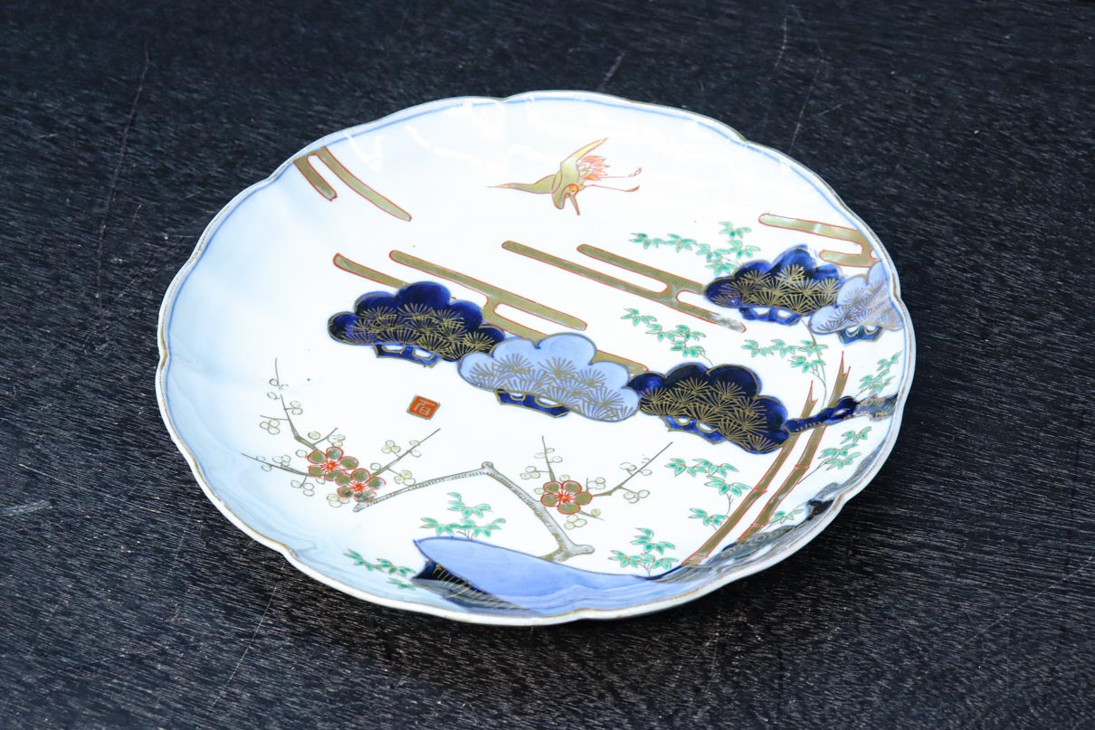縁起の良い絵柄で彩り鮮やかな大皿　DC8639　在庫15枚