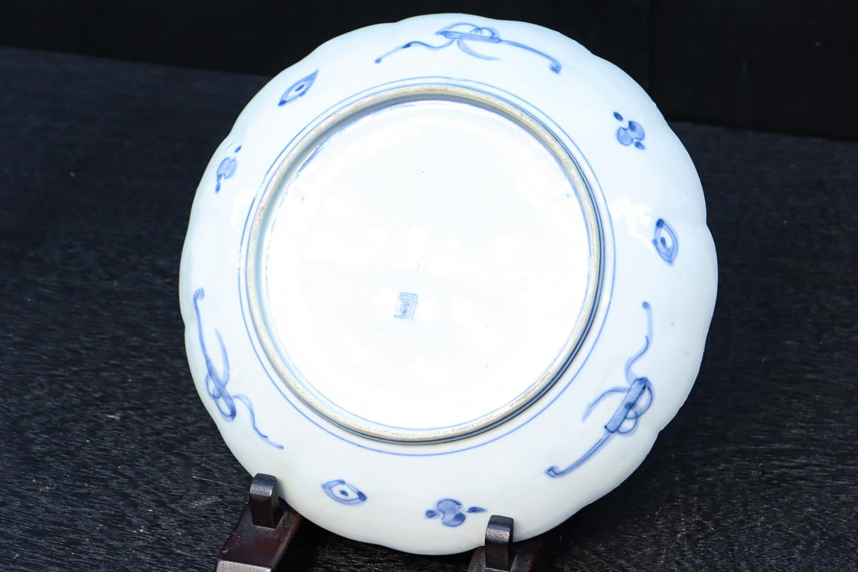 縁起の良い絵柄で彩り鮮やかな大皿　DC8639　在庫15枚