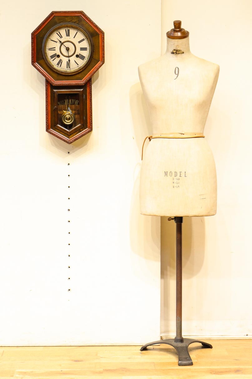 Antique tool (Wall clock) DC8649