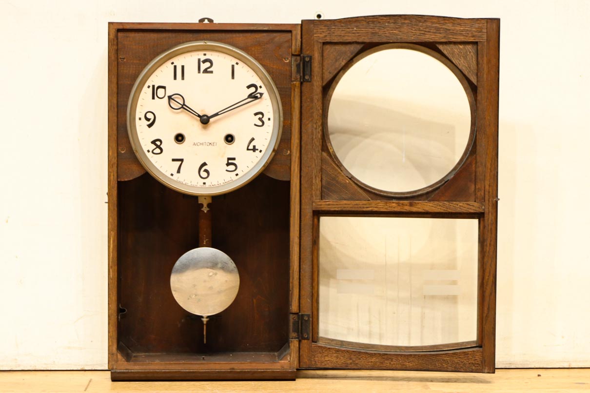 愛知時計電機製 文字やガラス装飾に手作り感のある壁掛け時計　DC8650