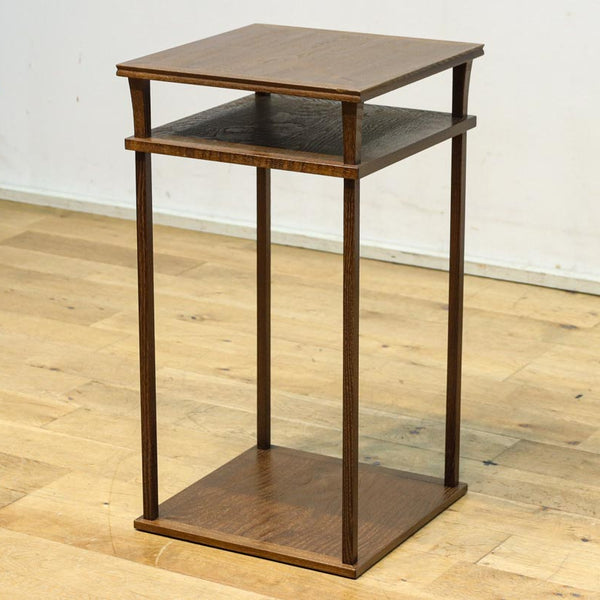 すっきりとシンプルな佇まいの花台 DC8653 – 古福庵 [ KOFUKUAN