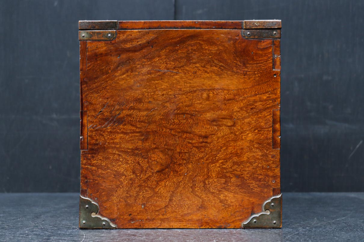 時代の風合いが味わいある色艶の綺麗な酒田硯箱　DC8672