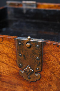 時代の風合いが味わいある色艶の綺麗な酒田硯箱　DC8672