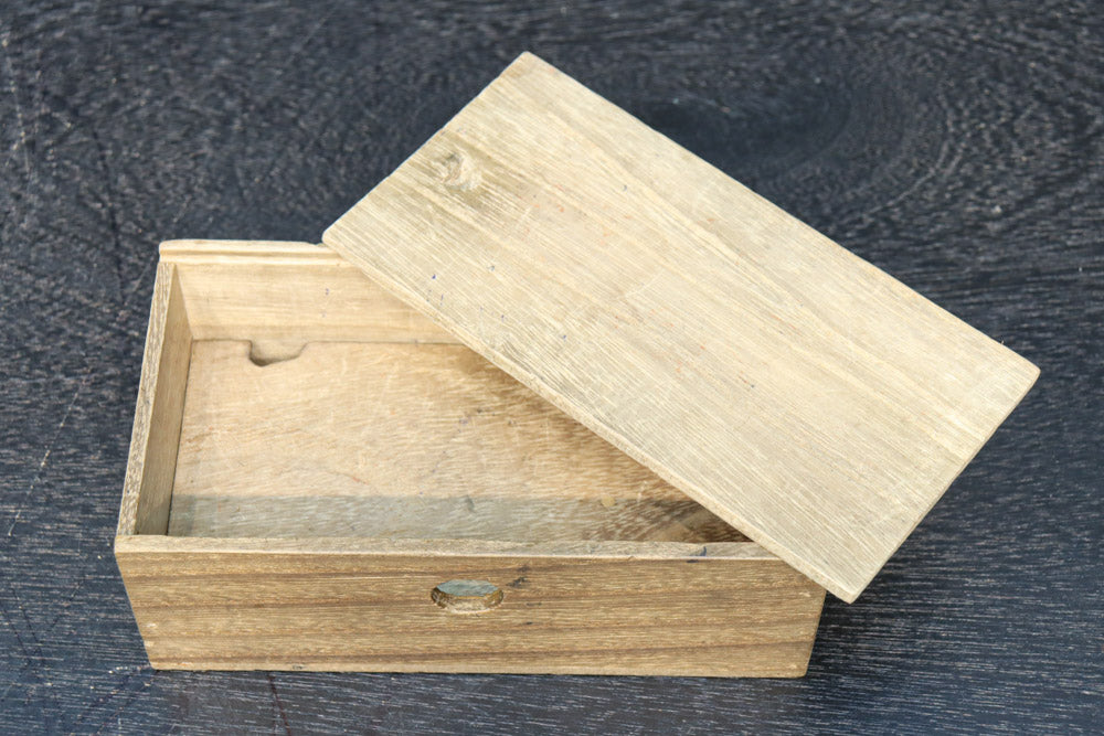 引き出し前面の杢目が美しい風格漂う硯箱　DC8673