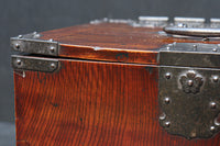 引き出し前面の杢目が美しい風格漂う硯箱　DC8673