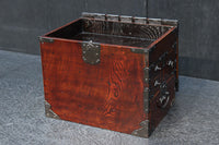 引き出し前面の杢目が美しい風格漂う硯箱　DC8673
