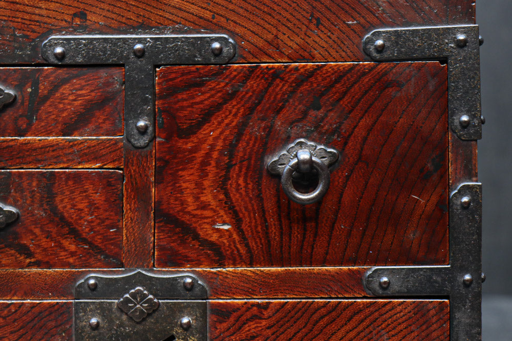 引き出し前面の杢目が美しい風格漂う硯箱　DC8673