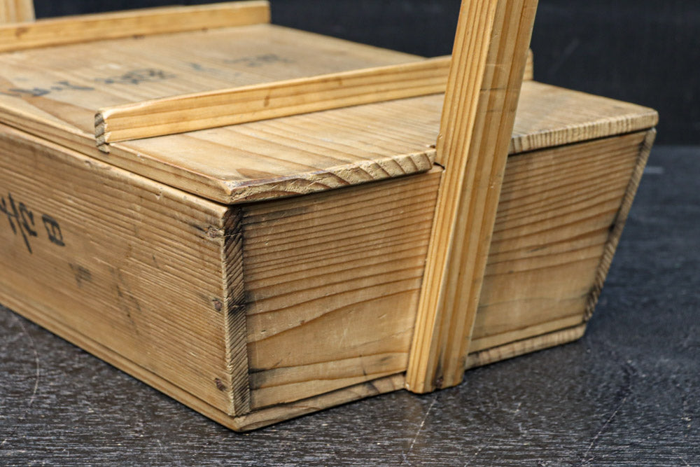 豆腐屋さんで使われていた岡持ち(蓋付き)　DC8683