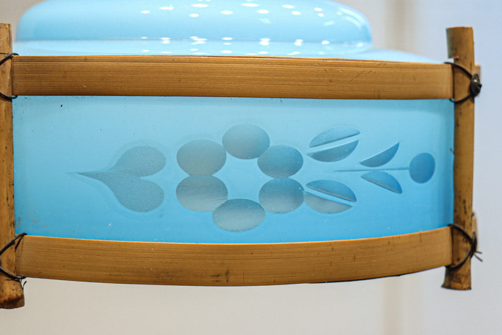 水色ガラスを竹フレームで飾る風流な電笠　DC8708