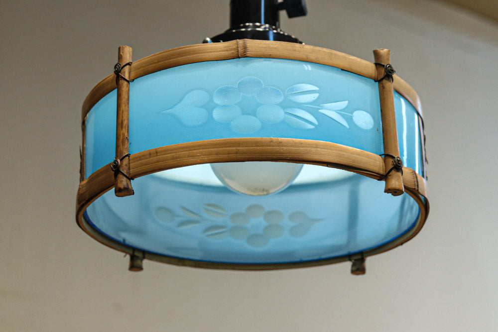 水色ガラスを竹フレームで飾る風流な電笠　DC8708