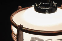 落ち着いた雰囲気のある木製フレームの電笠　DC8710