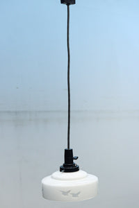 鳥の透かし模様が引き立つシンプルで温かみのある電笠　DC8711