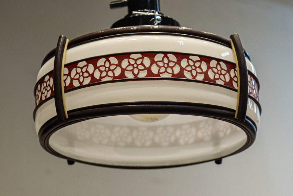 朱セルの花柄帯装飾でレトロな面持ちの電笠　DC8712