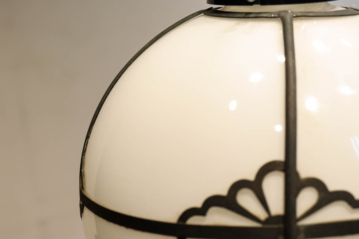 菊菱の装飾金具で格調溢れる電笠　DC8713