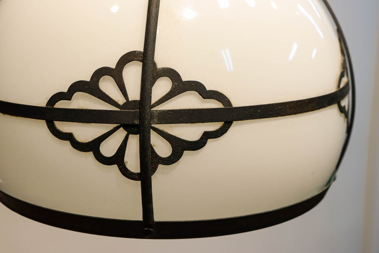 菊菱の装飾金具で格調溢れる電笠　DC8713