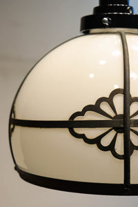 菊菱の装飾金具で格調溢れる電笠　DC8713