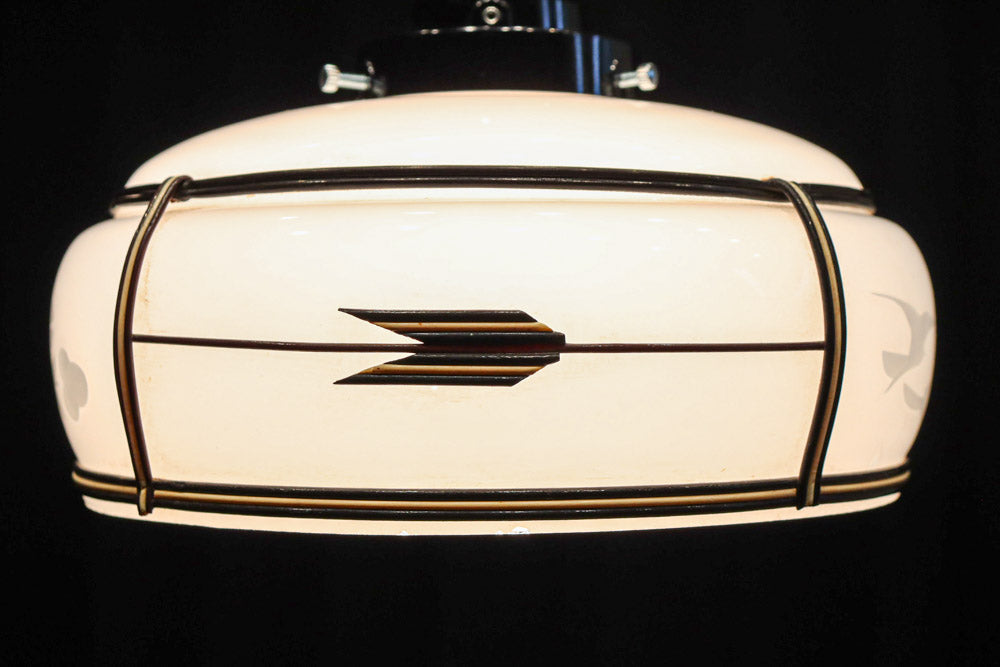 梅の透かし絵に和柄文様を添えた気品ある電笠　DC8717