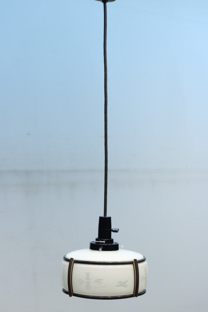 風情漂う竹雀の和柄が浮かぶ電笠　DC8718