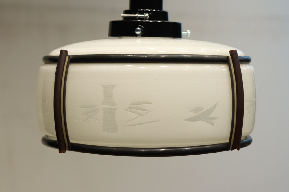 風情漂う竹雀の和柄が浮かぶ電笠　DC8718