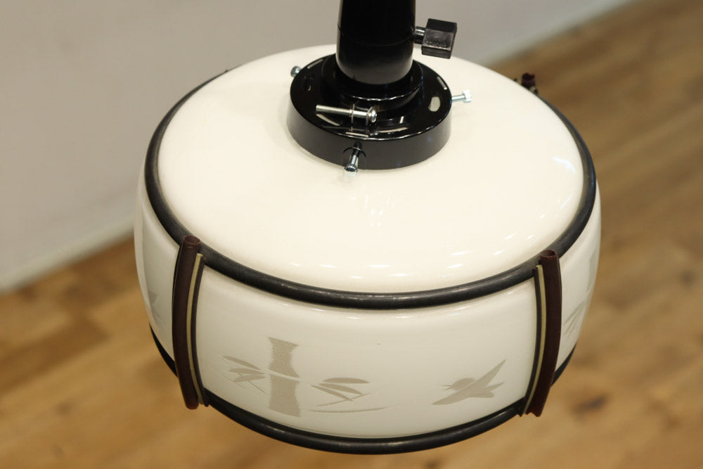 風情漂う竹雀の和柄が浮かぶ電笠　DC8718