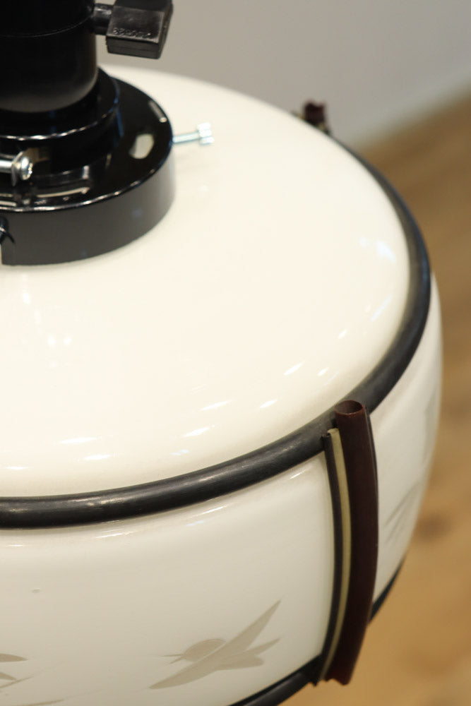 風情漂う竹雀の和柄が浮かぶ電笠　DC8718