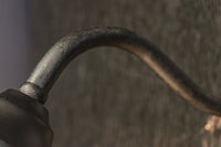 ベル型のシルエットのブラケット　DC8721