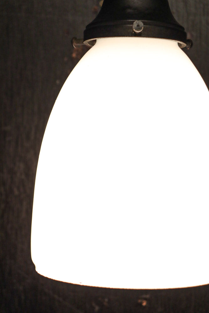 丸みを帯びて可愛らしいシルエットのブラケット　DC8723