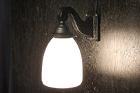 丸みを帯びて可愛らしいシルエットのブラケット　DC8723