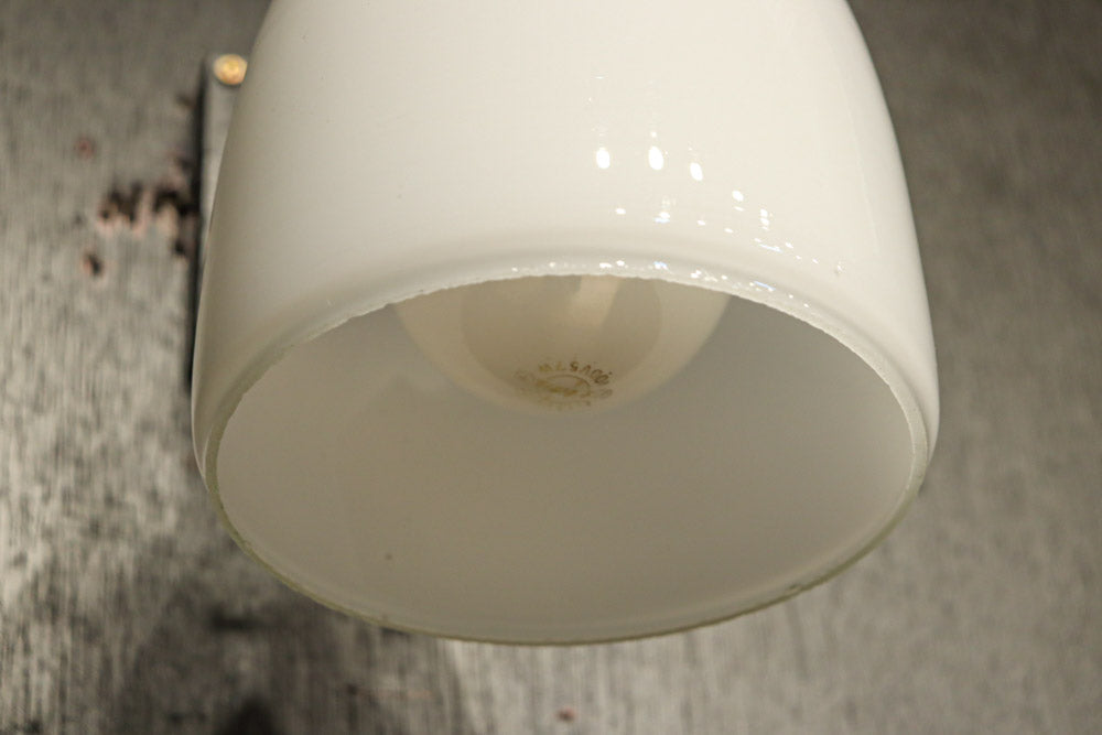 丸みを帯びて可愛らしいシルエットのブラケット　DC8723