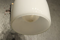 丸みを帯びて可愛らしいシルエットのブラケット　DC8723