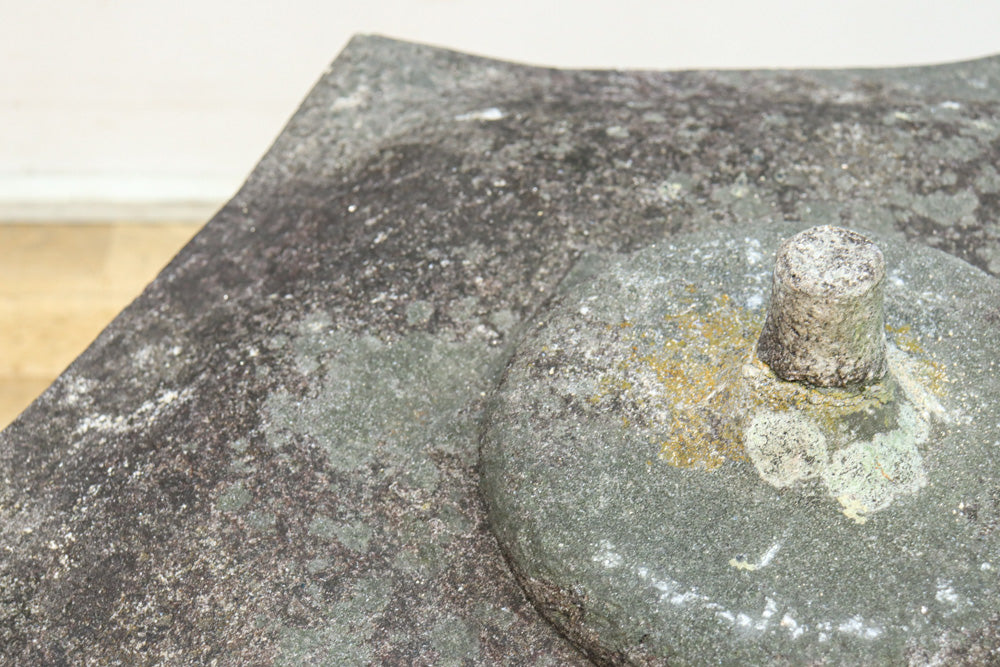 Antique tool (Ishi-toro) DC8727