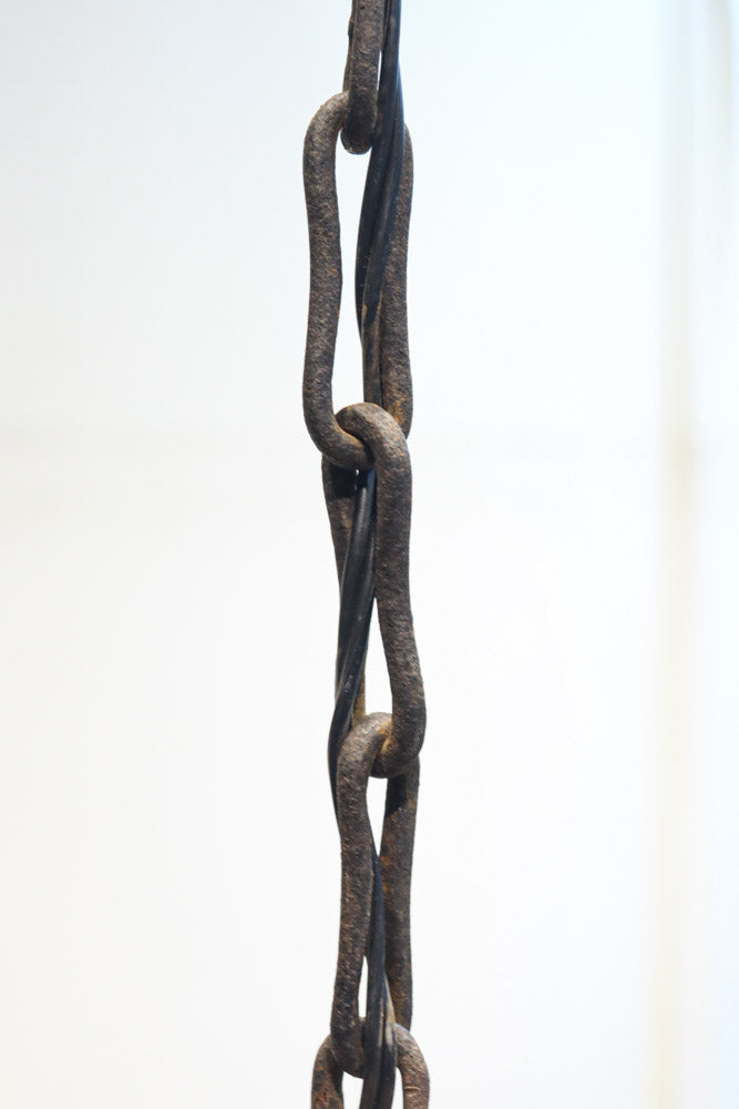 月蔓の透かし絵や青波海模様で風情ある球型吊り灯籠　DC8732