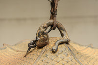 月蔓の透かし絵や青波海模様で風情ある球型吊り灯籠　DC8732