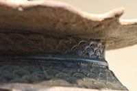 月蔓の透かし絵や青波海模様で風情ある球型吊り灯籠　DC8732