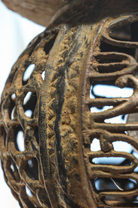 月蔓の透かし絵や青波海模様で風情ある球型吊り灯籠　DC8732